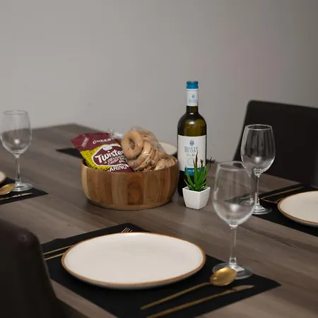 The Exiles Bay Apartment