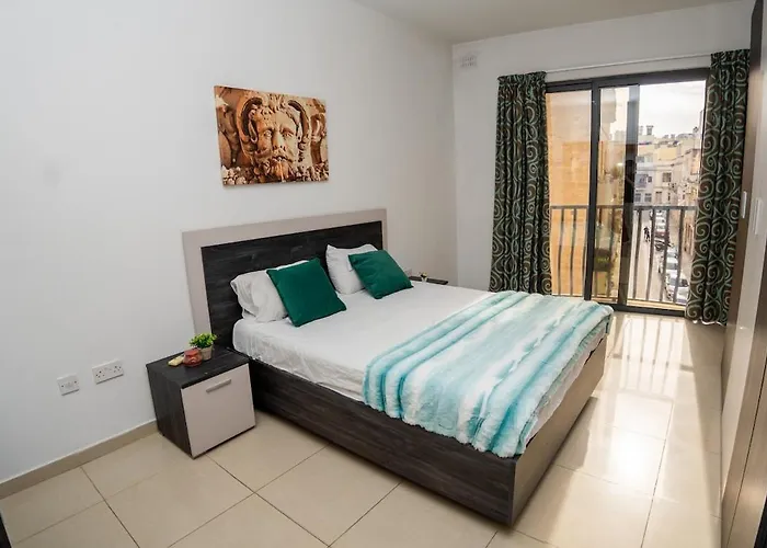 The Exiles Bay * Sliema