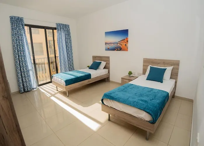 The Exiles Bay Apartment *